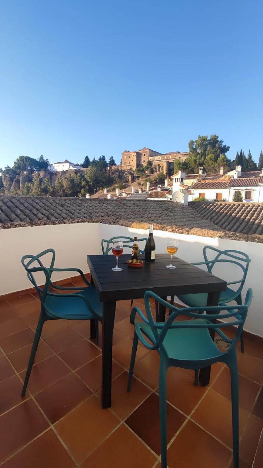 Piso Blanco Apartment Ronda Bagian luar foto
